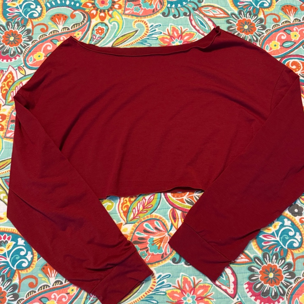Cropped long sleeve tee with off shoulder design